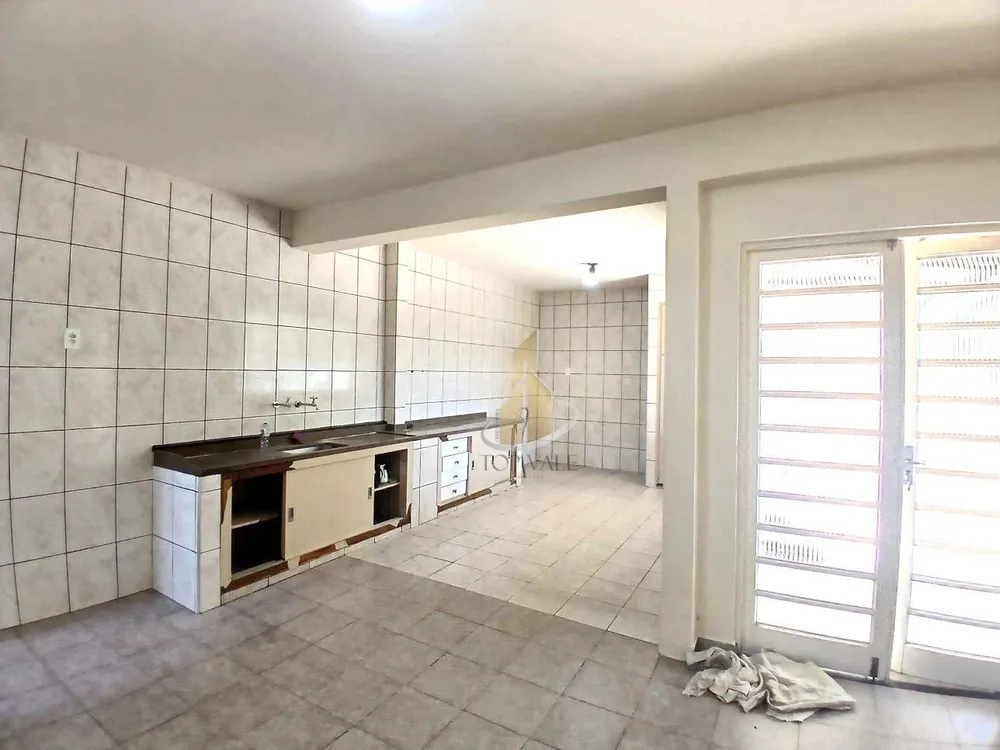 Casa, 4 quartos, 285 m² - Foto 3