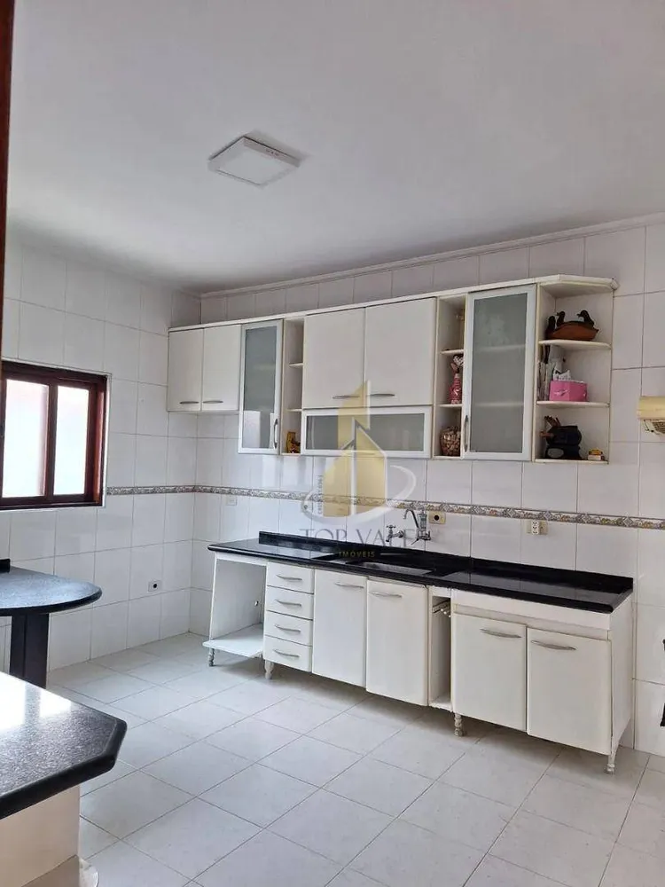 Sobrado, 3 quartos, 254 m² - Foto 8