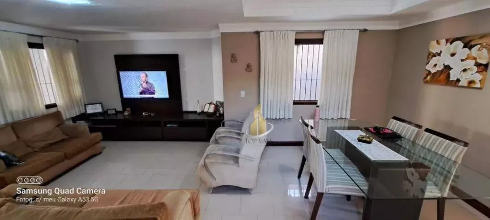 Sobrado à venda com 4 quartos, 207m² - Foto 2