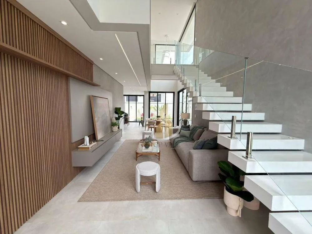 Sobrado, 4 quartos, 244 m² - Foto 1