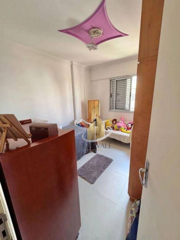 Apartamento à venda com 3 quartos, 87m² - Foto 2