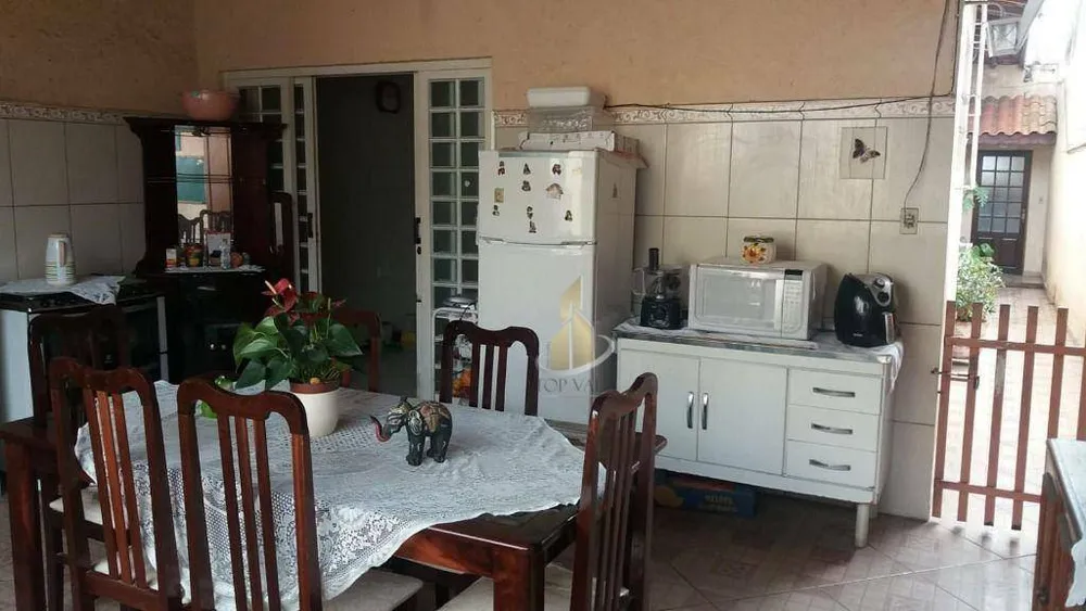Casa, 3 quartos, 200 m² - Foto 2