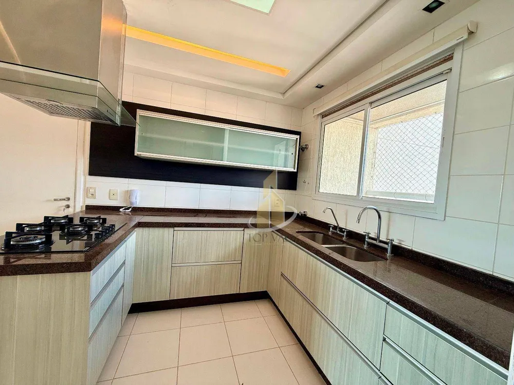 Apartamento, 4 quartos, 189 m² - Foto 2