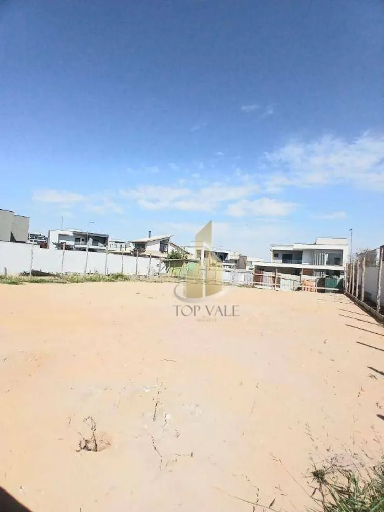 Loteamento e Condomínio, 600 m² - Foto 1