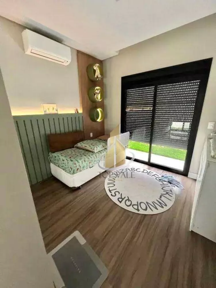 Casa de Condomínio à venda com 4 quartos, 315m² - Foto 13