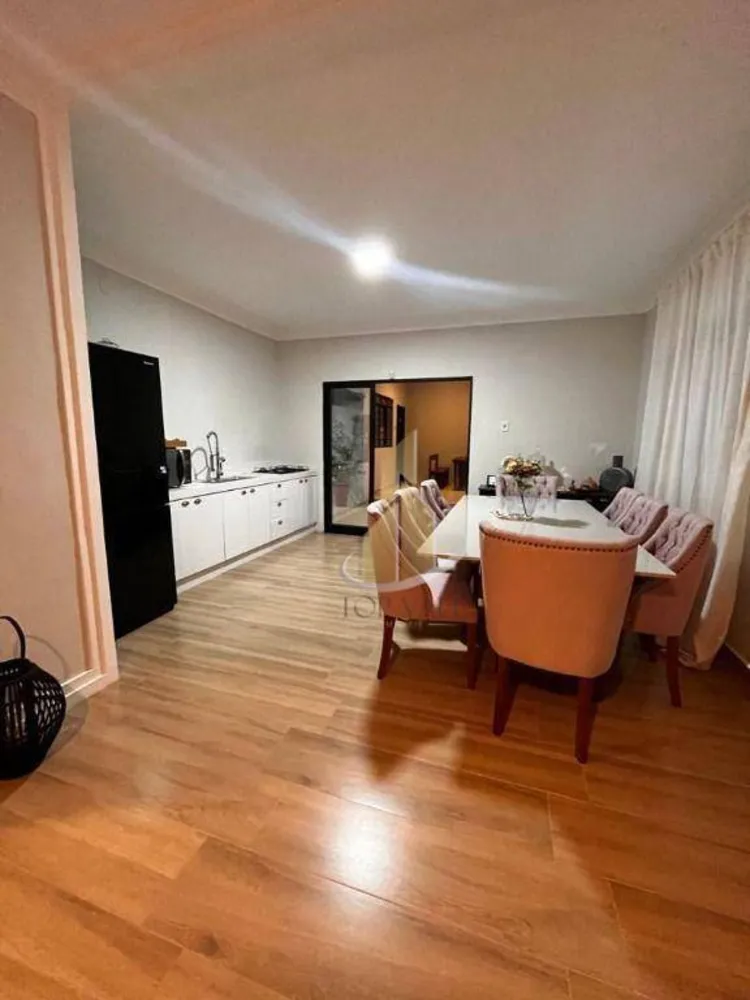 Casa, 4 quartos, 250 m² - Foto 13