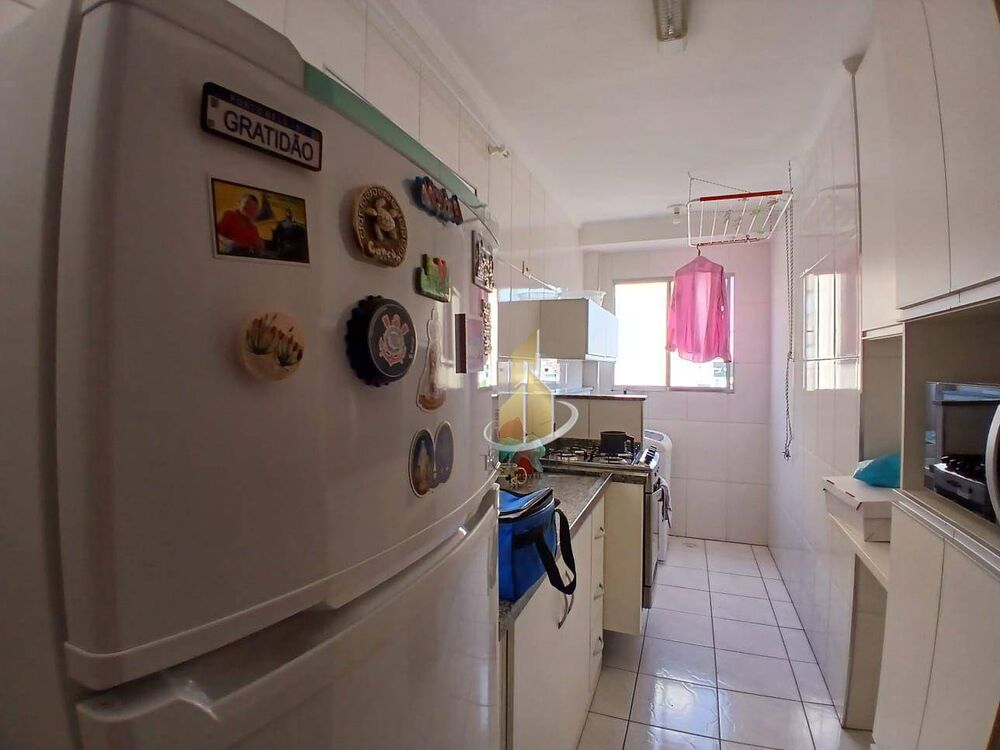 Apartamento à venda com 2 quartos, 60m² - Foto 3