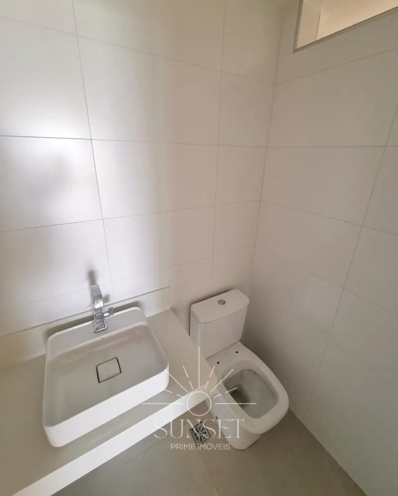 Apartamento, 3 quartos, 240 m² - Foto 1