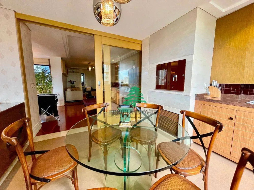 Cobertura, 3 quartos, 210 m² - Foto 2