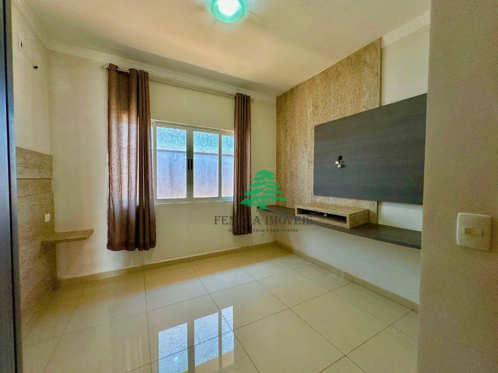 Casa, 3 quartos, 214 m² - Foto 4