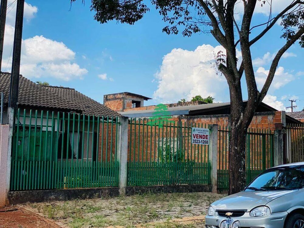 Casa à venda com 3 quartos, 120m² - Foto 1
