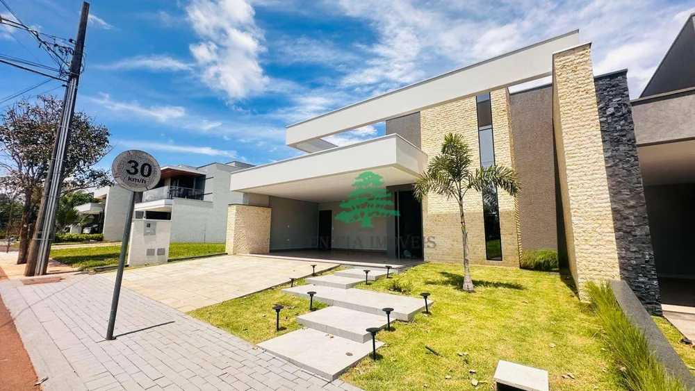 Casa, 3 quartos, 274 m² - Foto 1