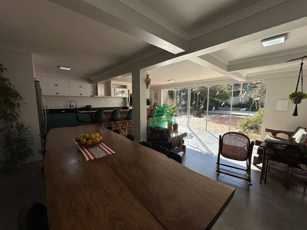 Casa, 3 quartos, 250 m² - Foto 10