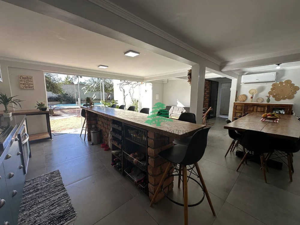 Casa, 3 quartos, 250 m² - Foto 12