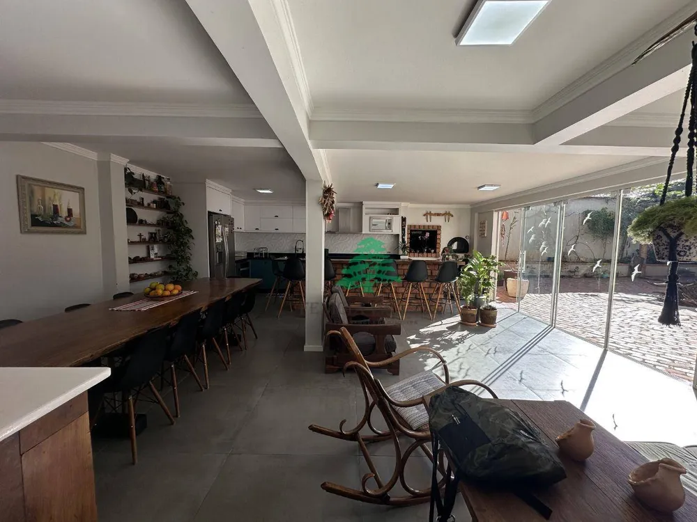 Casa, 3 quartos, 250 m² - Foto 9
