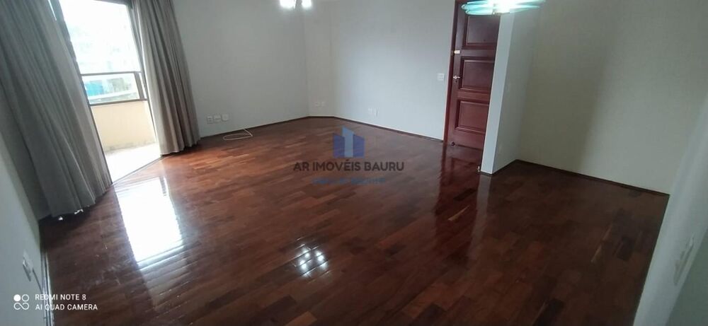Apartamento à venda com 3 quartos, 139m² - Foto 2