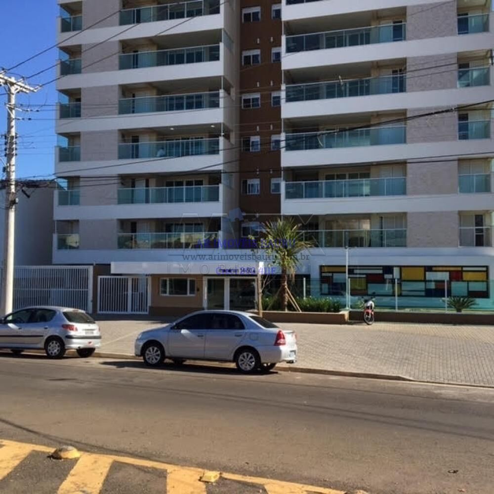 Apartamento à venda com 3 quartos, 130m² - Foto 1