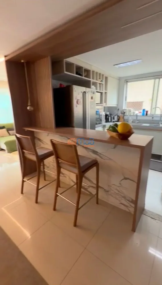 Apartamento, 3 quartos, 158 m² - Foto 2
