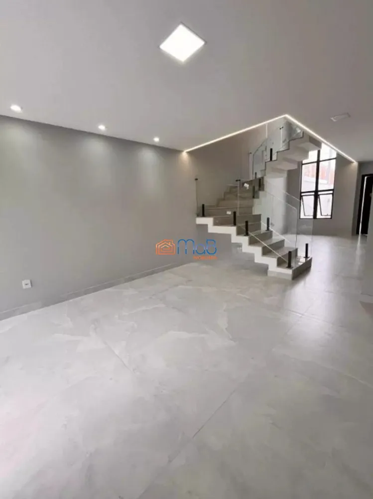 Casa, 3 quartos, 125 m² - Foto 2