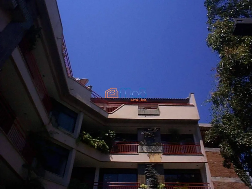 Apartamento, 3 quartos, 303 m² - Foto 2