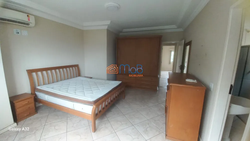 Casa, 3 quartos, 240 m² - Foto 26