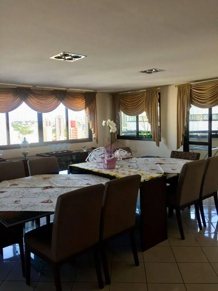 Apartamento, 3 quartos, 290 m² - Foto 1