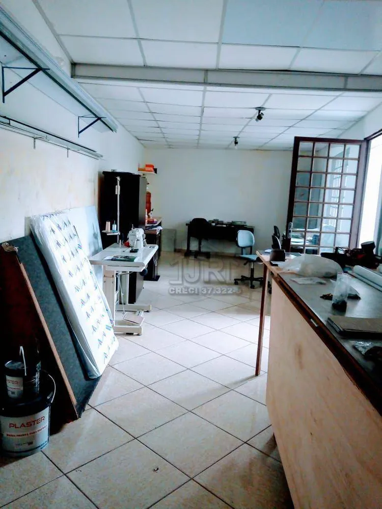 Casa, 3 quartos, 235 m² - Foto 4