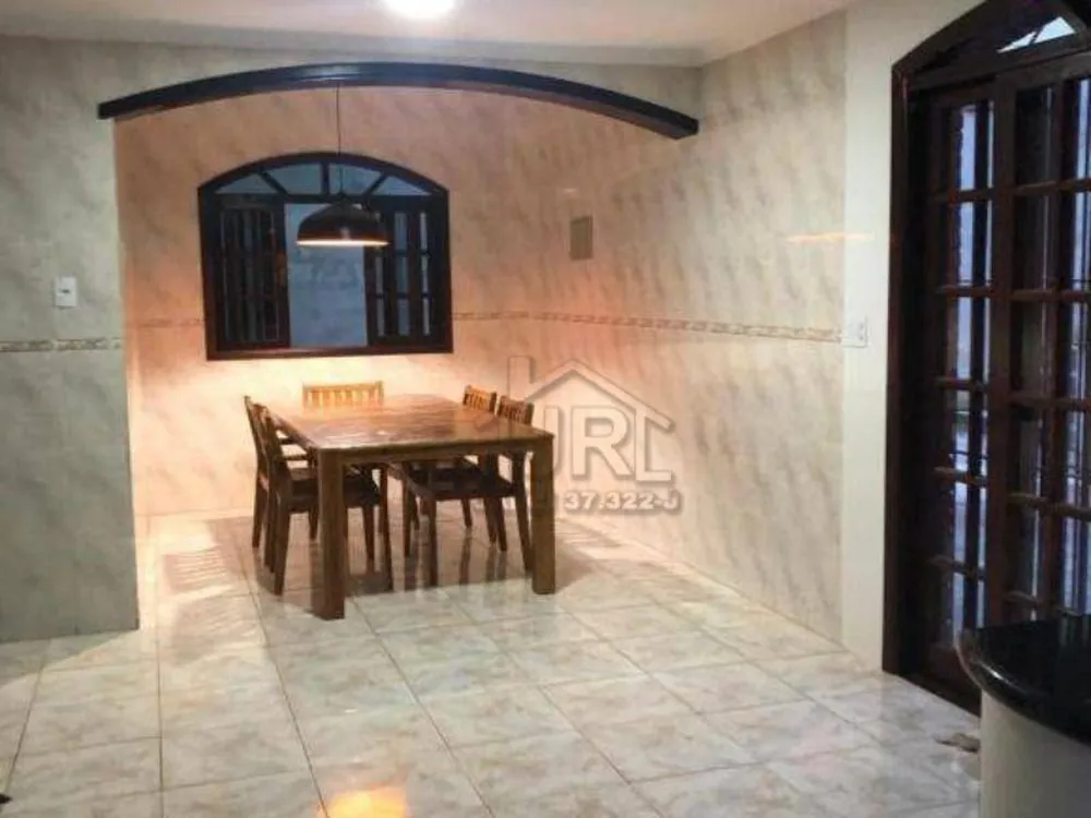 Casa, 3 quartos, 224 m² - Foto 4