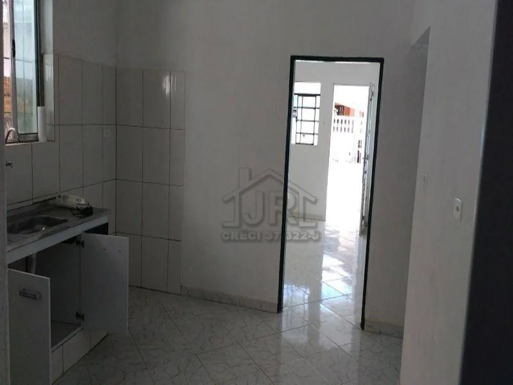 Casa, 2 quartos, 200 m² - Foto 2