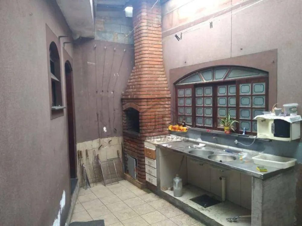 Casa, 3 quartos, 210 m² - Foto 2