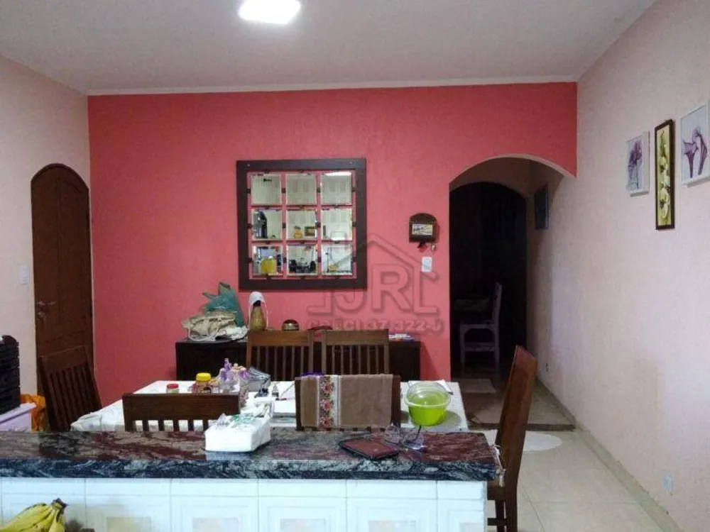 Casa, 4 quartos, 220 m² - Foto 2
