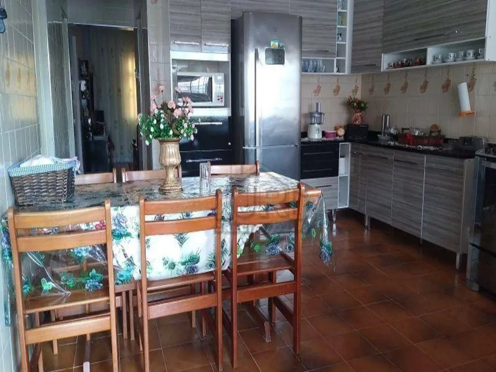 Casa, 3 quartos, 307 m² - Foto 1