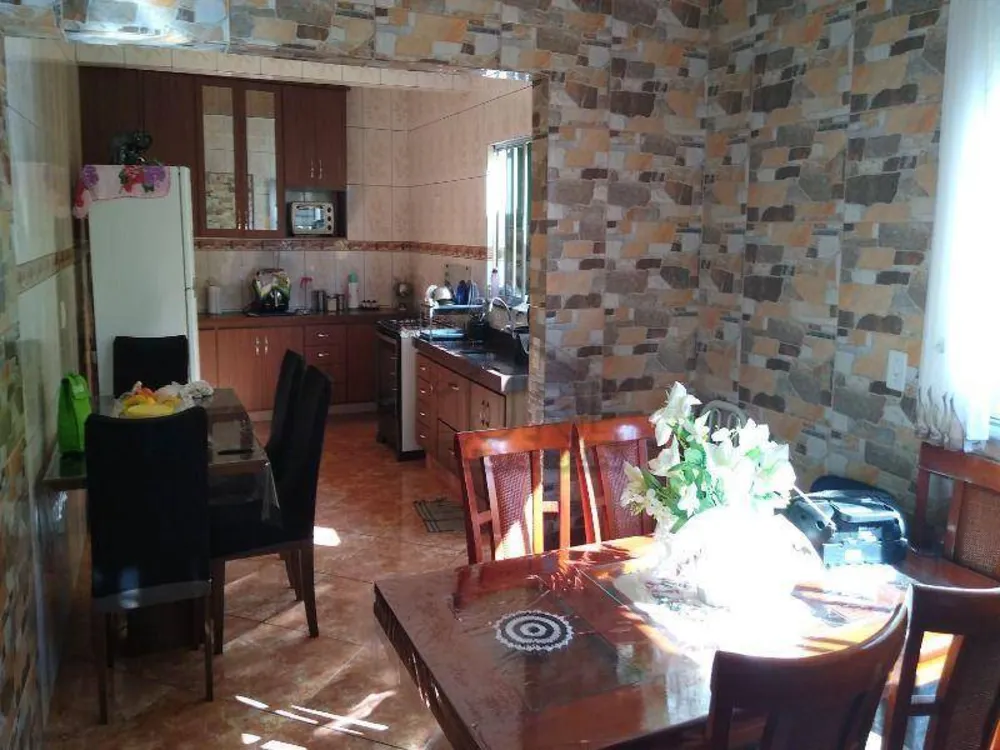 Casa, 4 quartos, 250 m² - Foto 1