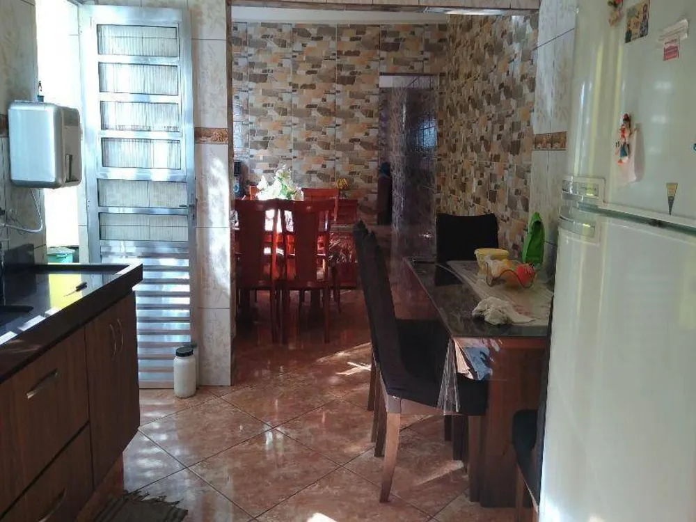 Casa, 4 quartos, 250 m² - Foto 2