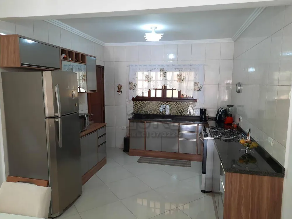 Sobrado, 3 quartos, 198 m² - Foto 1