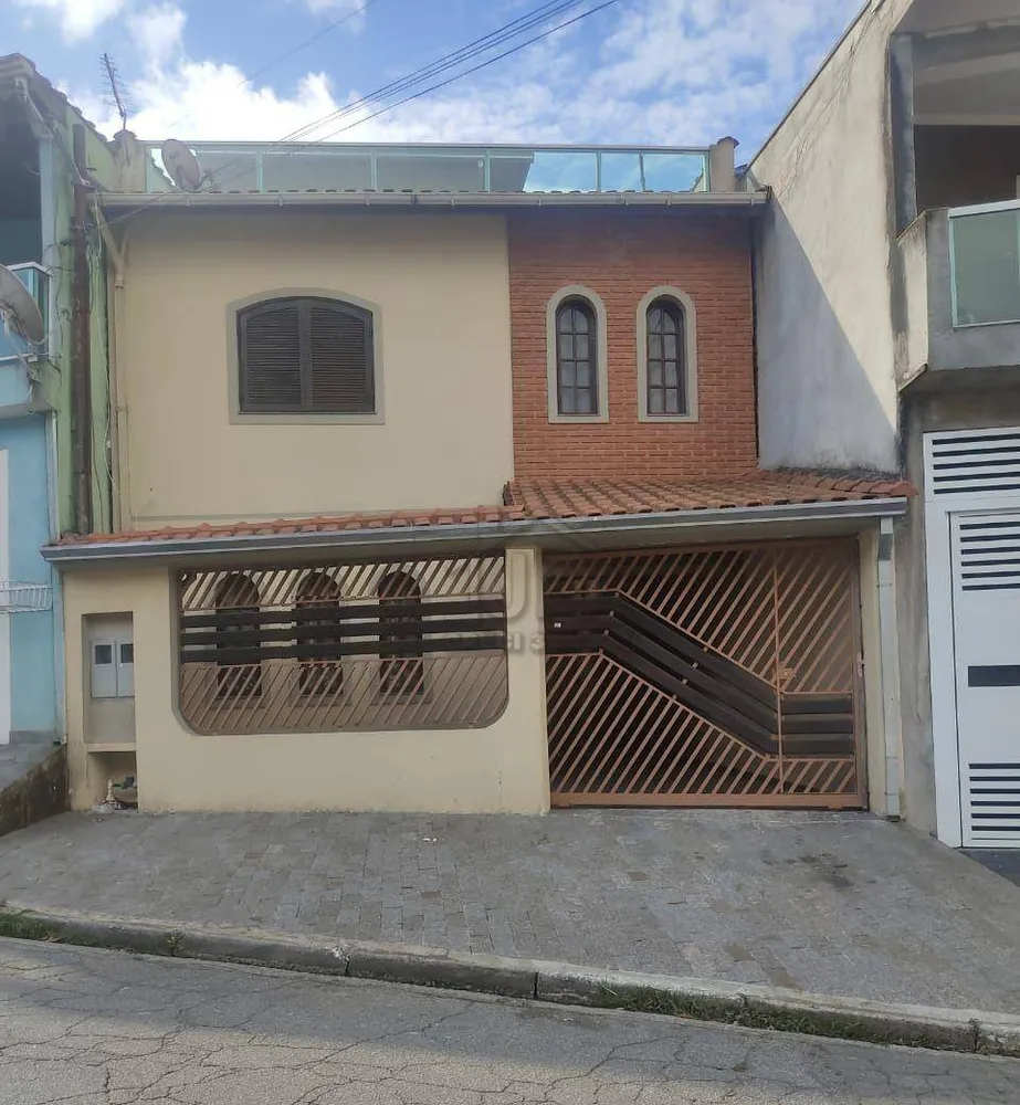 Casa, 5 quartos, 193 m² - Foto 1