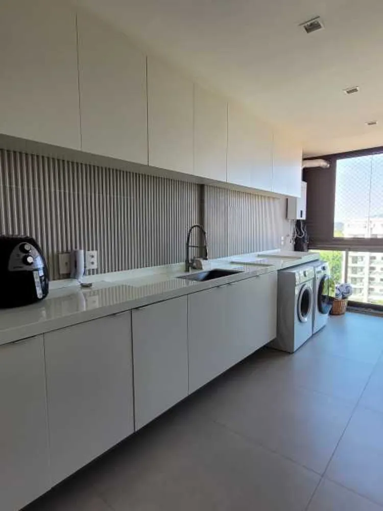 Cobertura, 3 quartos, 253 m² - Foto 3