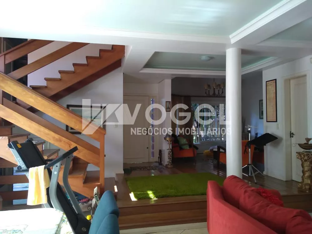 Casa à venda com 3 quartos, 232m² - Foto 3