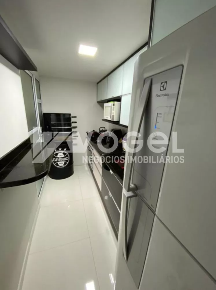 Apartamento à venda com 2 quartos, 72m² - Foto 1