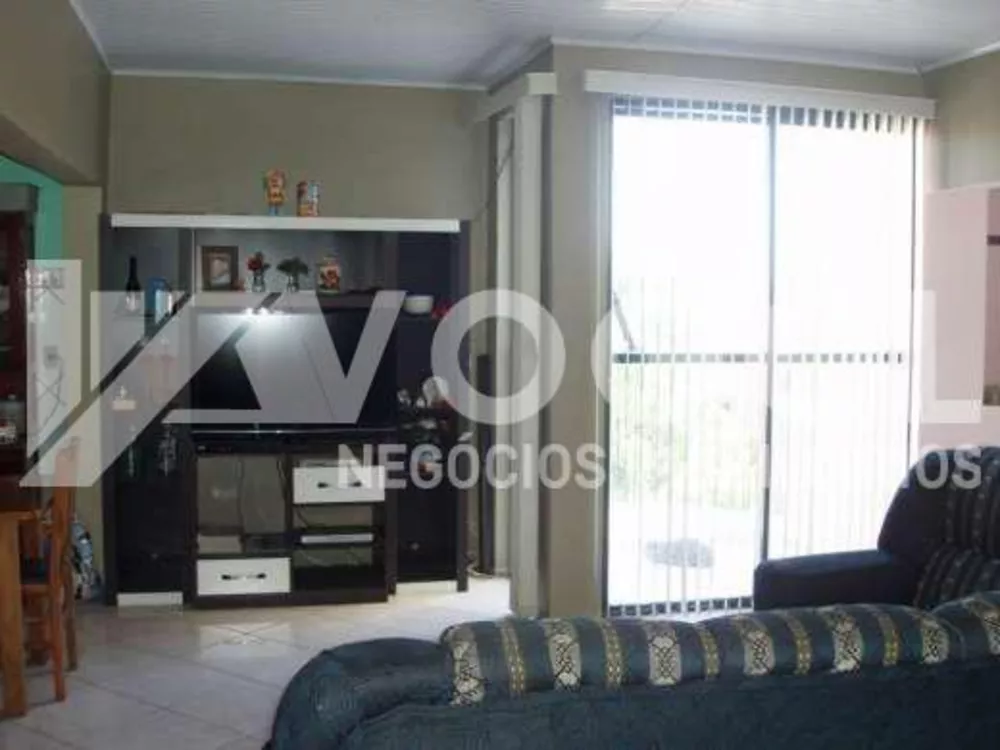 Casa à venda com 4 quartos, 500m² - Foto 2