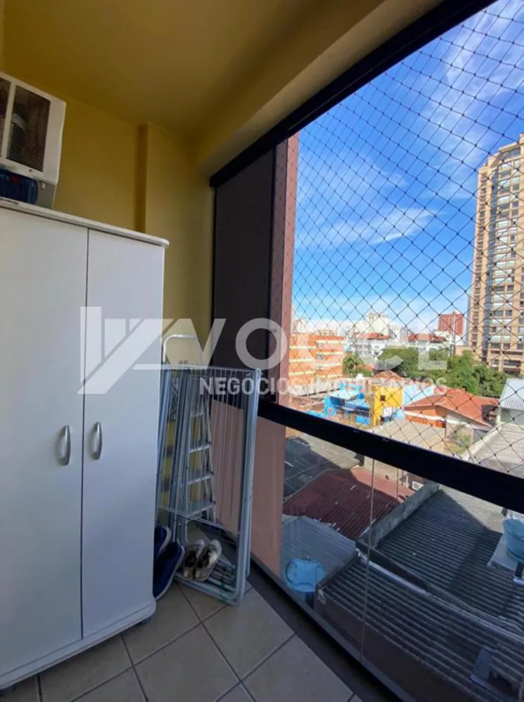 Apartamento à venda com 2 quartos, 76m² - Foto 2