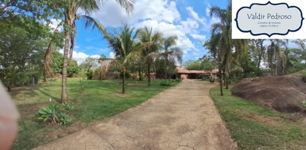 Chácara, 3 quartos, 2975 m² - Foto 1