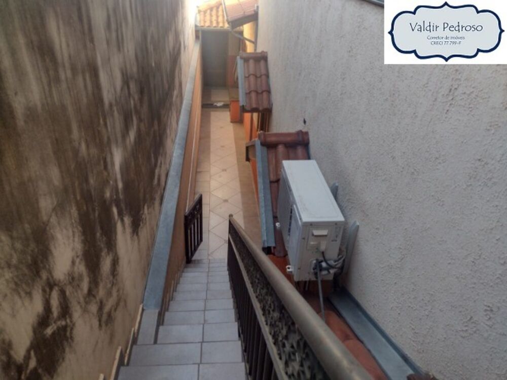 Casa à venda com 3 quartos, 125m² - Foto 1