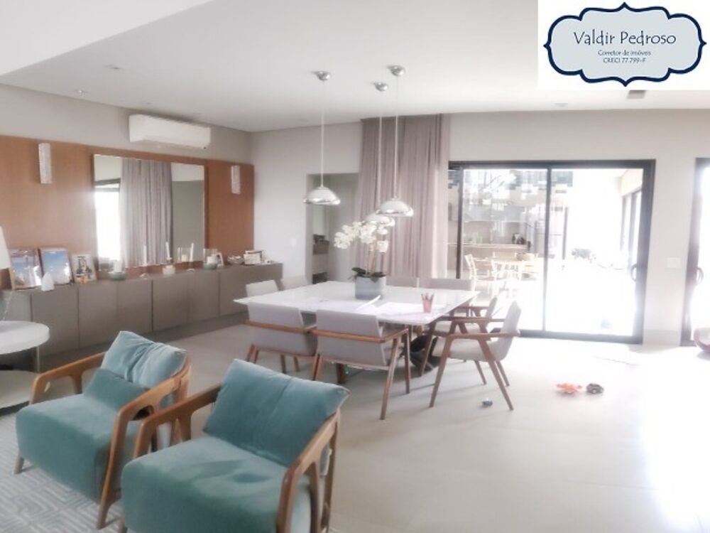 Casa de Condomínio à venda com 3 quartos, 300m² - Foto 2