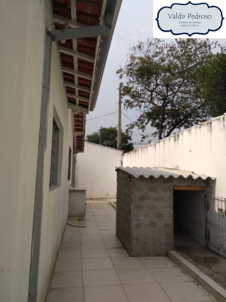 Casa à venda com 4 quartos, 280m² - Foto 1