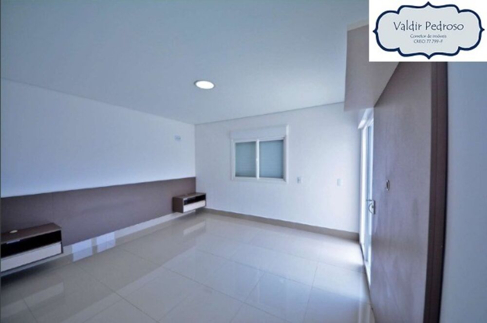 Casa de Condomínio à venda com 4 quartos, 300m² - Foto 8