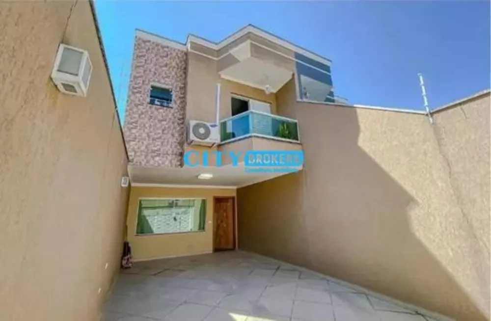 Casa à venda com 3 quartos, 150m² - Foto 1