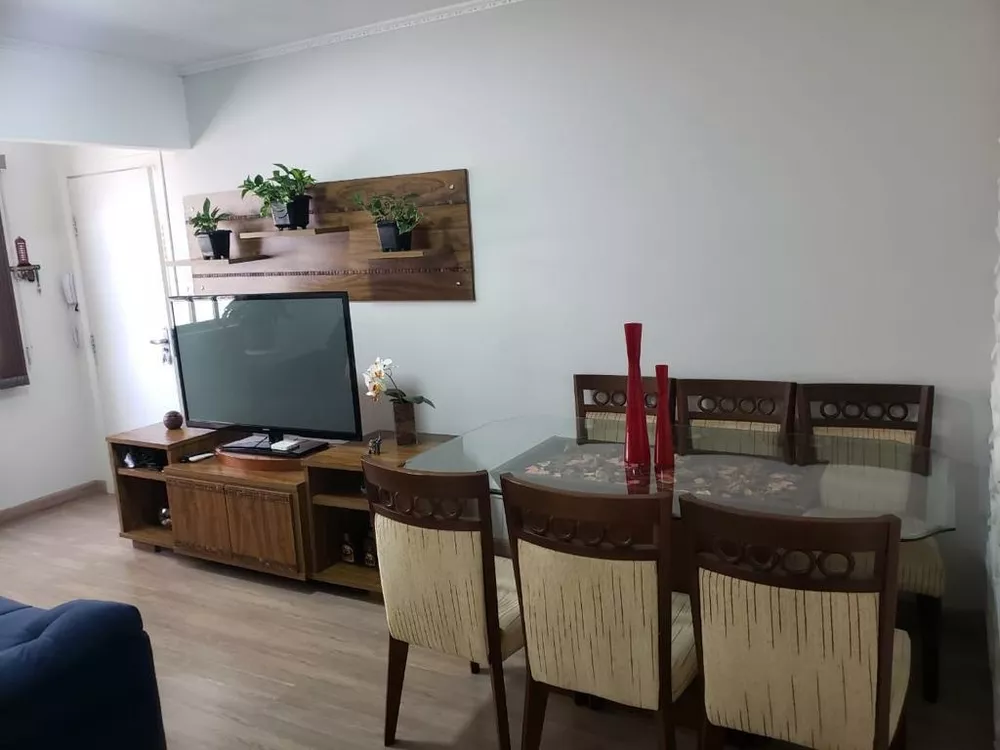 Apartamento à venda com 2 quartos, 70m² - Foto 3