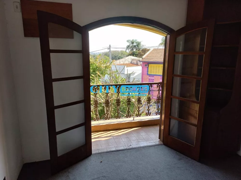 Casa à venda com 5 quartos, 300m² - Foto 2