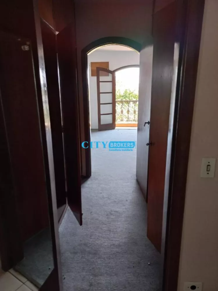 Casa à venda com 5 quartos, 300m² - Foto 4